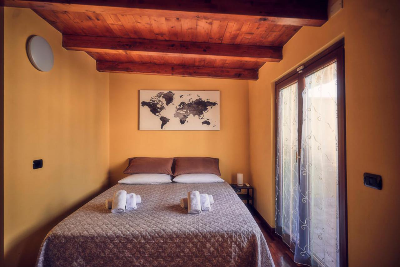 Travelershome Ciampino Suite Экстерьер фото