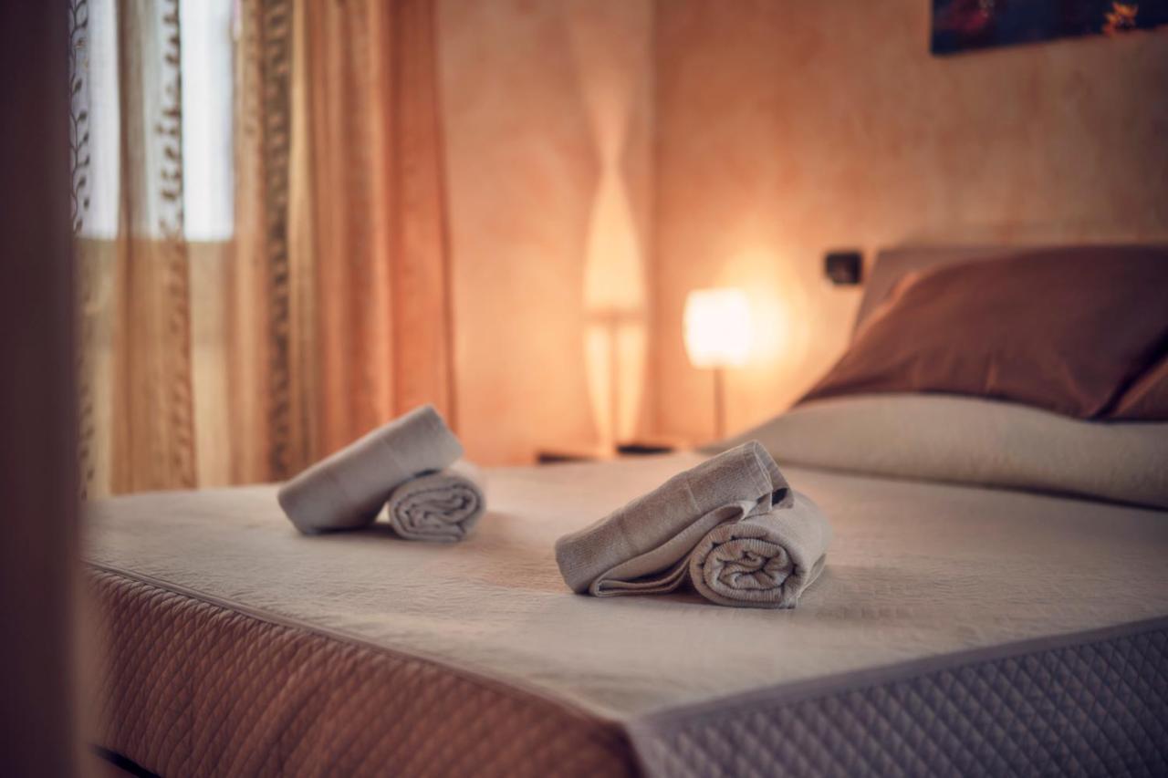 Travelershome Ciampino Suite Экстерьер фото