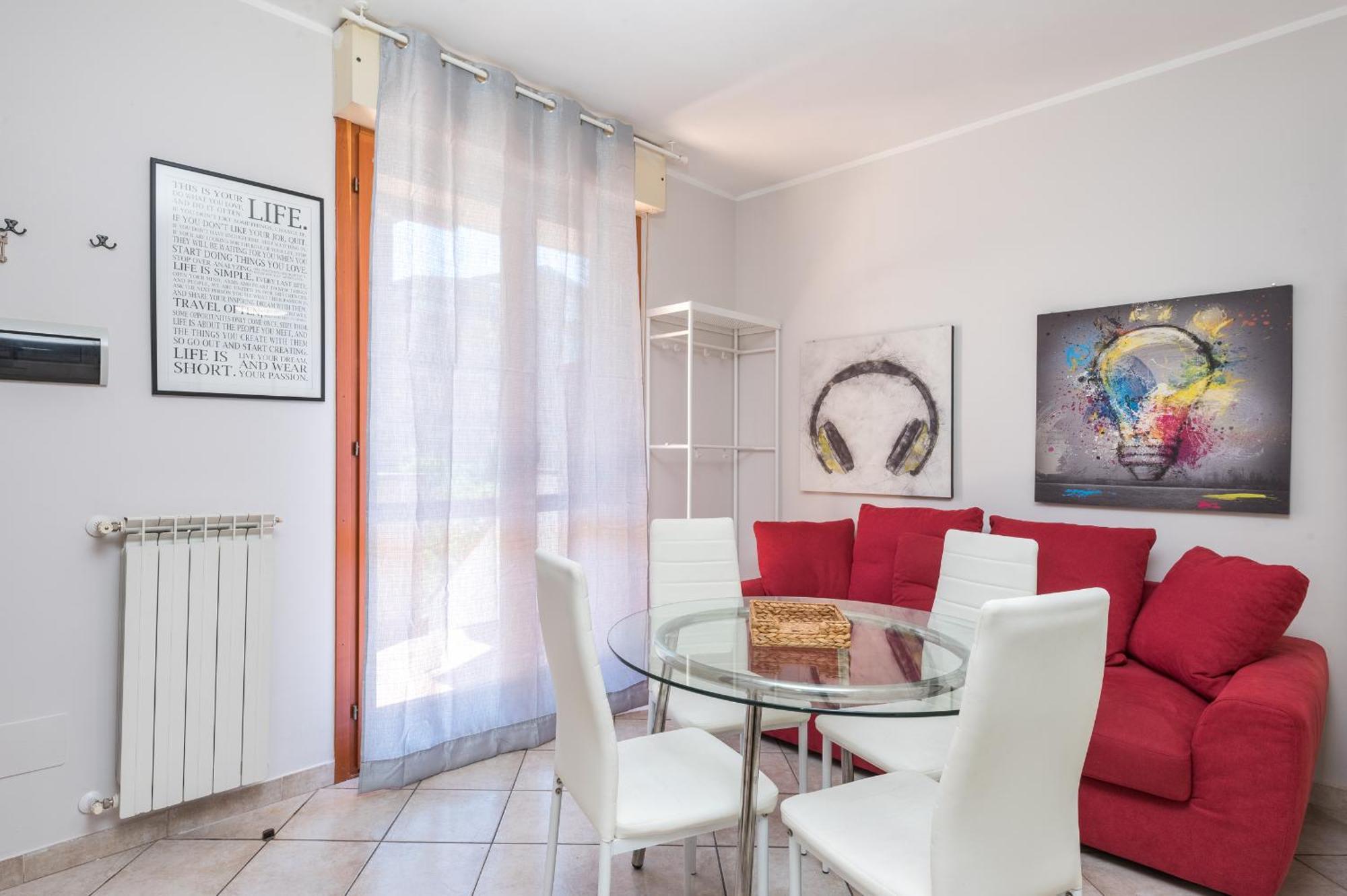 Travelershome Ciampino Suite Экстерьер фото